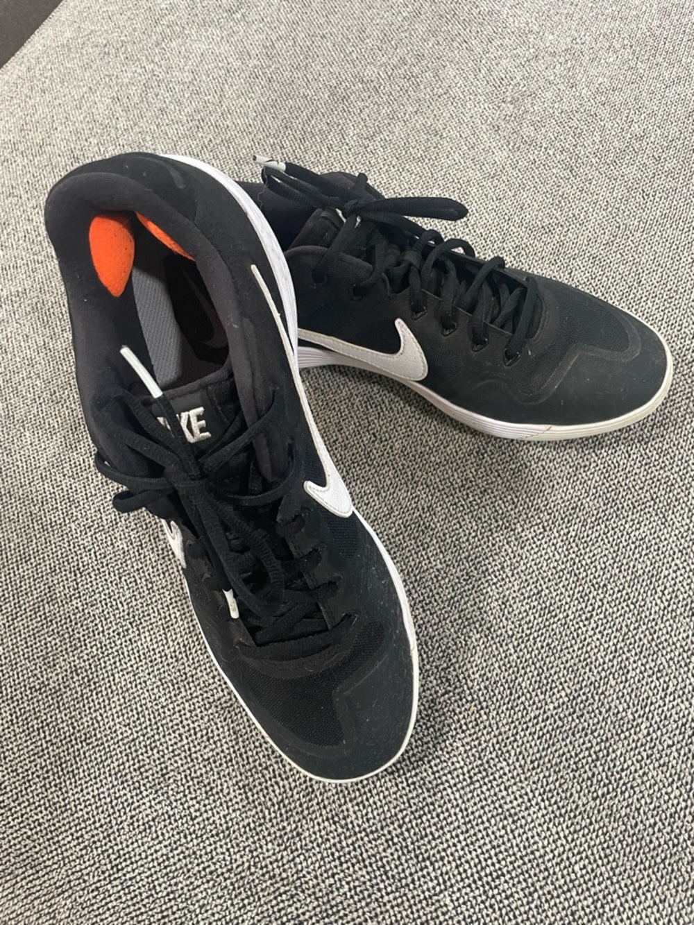 Nike Men’s Black and White Steel Cleats